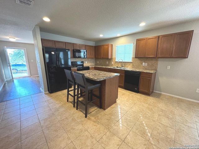 7699 Paraiso Hvn, Boerne, TX 78015