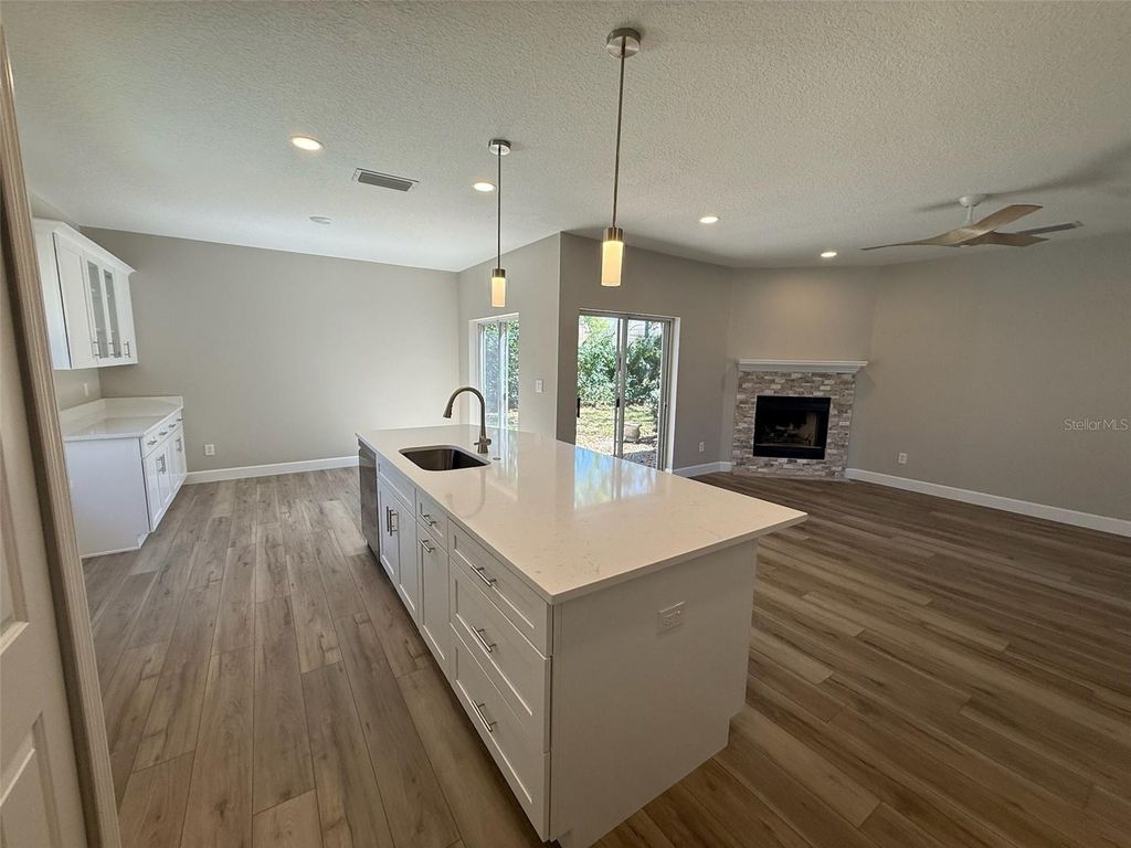 Image 6 of property listing at 1801 FORMOSA AVENUE, Orlando, FL 32804