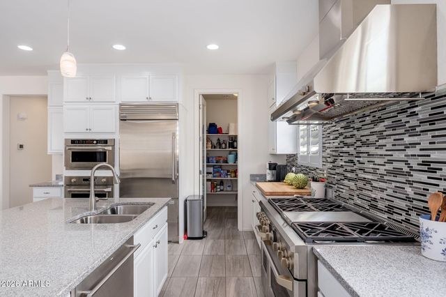 22536 N 100TH Avenue, Peoria, AZ 85383