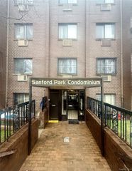 4260 157th Street 3D, Flushing, NY 11355