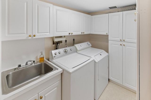 100 Lakeshore Drive 957, North Palm Beach, FL 33408