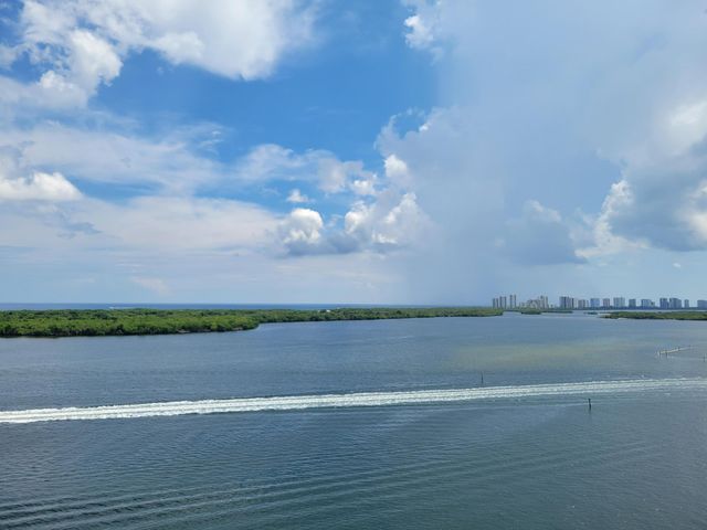 100 Lakeshore Drive 957, North Palm Beach, FL 33408