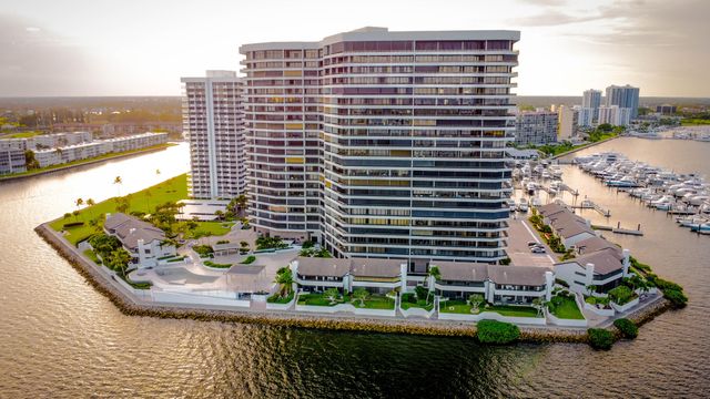 100 Lakeshore Drive 957, North Palm Beach, FL 33408