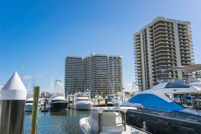 100 Lakeshore Drive 957, North Palm Beach, FL 33408