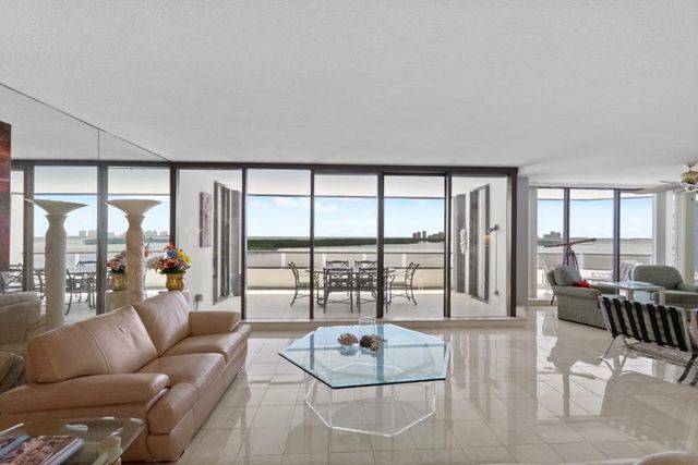 100 Lakeshore Drive 957, North Palm Beach, FL 33408