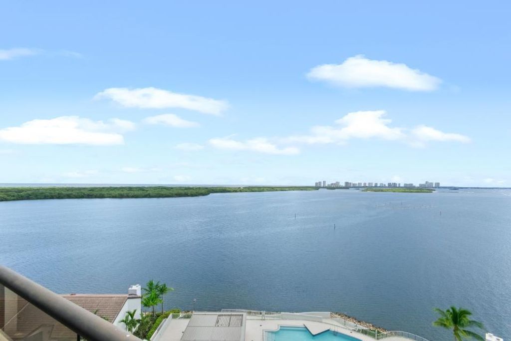 100 Lakeshore Drive 957, North Palm Beach, FL 33408