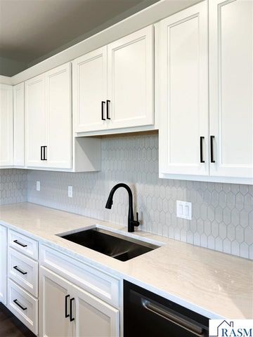 1046 Saba Boulevard, Mankato, MN 56001