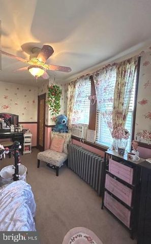 1804 HOFFNAGLE ST, Philadelphia, PA 19152