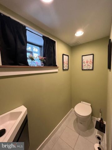 1804 HOFFNAGLE ST, Philadelphia, PA 19152