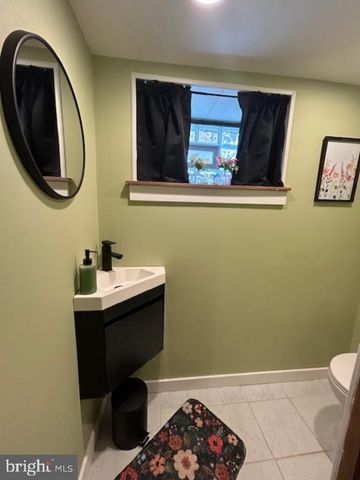 1804 HOFFNAGLE ST, Philadelphia, PA 19152