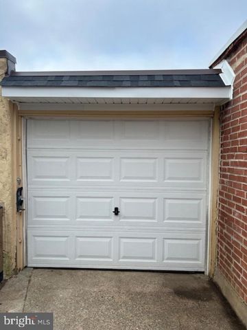 1804 HOFFNAGLE ST, Philadelphia, PA 19152