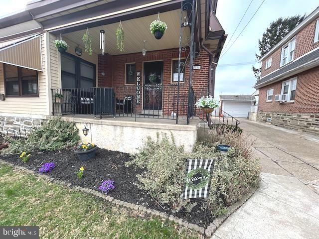 1804 HOFFNAGLE ST, Philadelphia, PA 19152