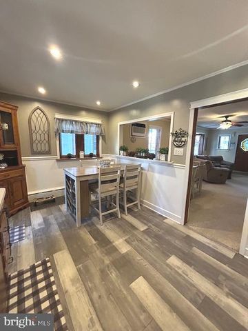 1804 HOFFNAGLE ST, Philadelphia, PA 19152