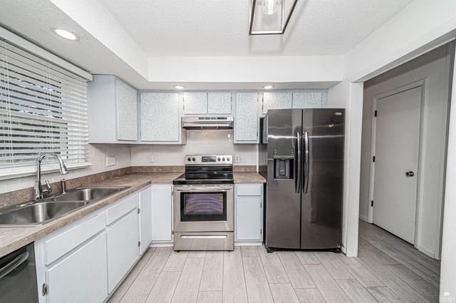 3409 Cedar Lane, Milford, KS 66514