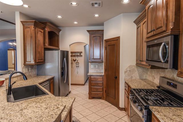 13204 Morning Mist, Choctaw, OK 73020