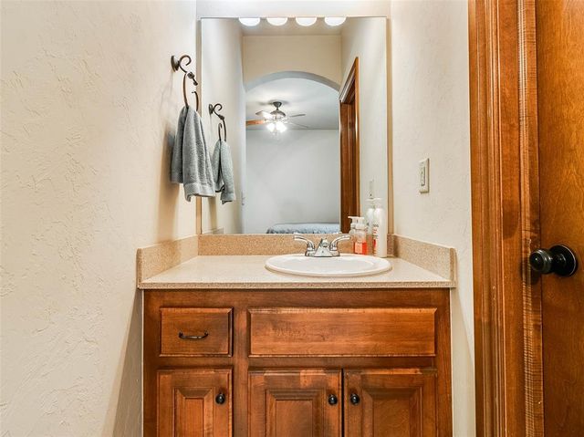 13204 Morning Mist, Choctaw, OK 73020