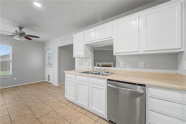 6608 Springwood Street, Bentonville, AR 72713