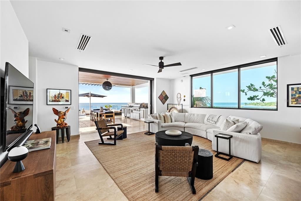 Image 13 of property listing at 200 BEACHFRONT RESIDENCES 4141, Dorado, PR 00646