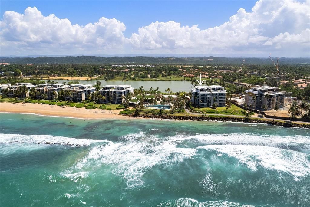 Image 27 of property listing at 200 BEACHFRONT RESIDENCES 4141, Dorado, PR 00646