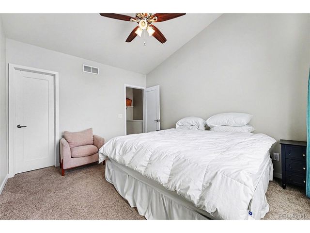 8711 E Hampden Ave 5, Denver, CO 80231