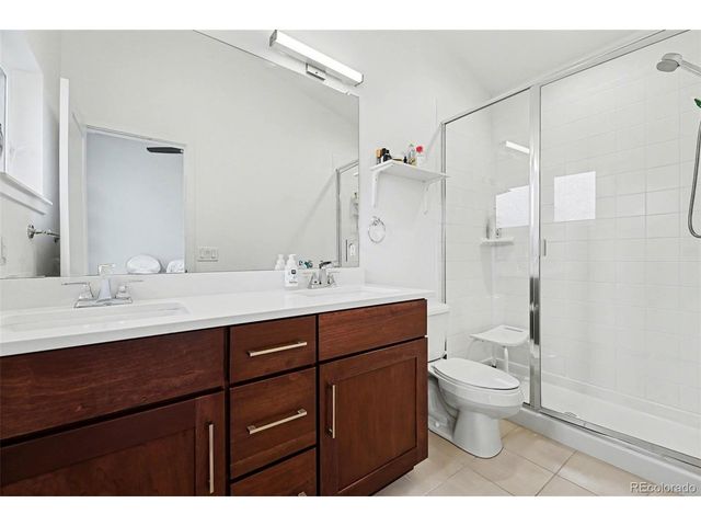 8711 E Hampden Ave 5, Denver, CO 80231