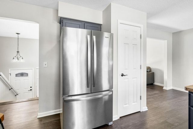 18005 Empire Trail, Farmington, MN 55024