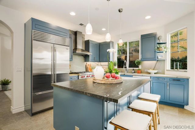 409 N Cedros Ave, Solana Beach, CA 92075