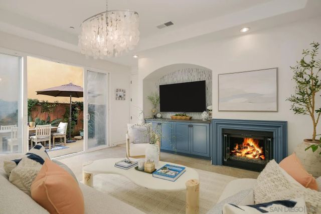 409 N Cedros Ave, Solana Beach, CA 92075