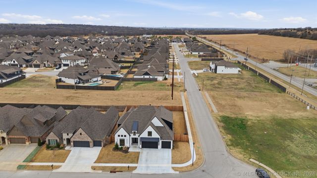 16978 E 41st Place, Tulsa, OK 74134