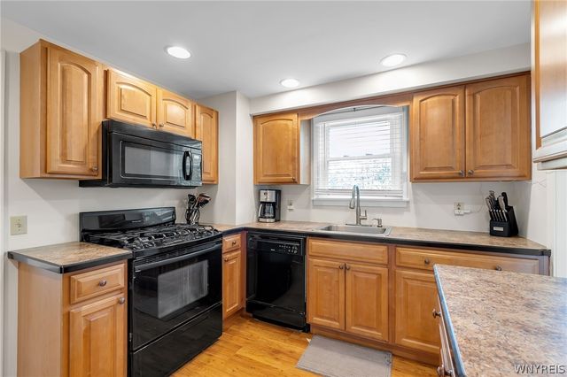 201 Lamont Drive, Amherst, NY 14226