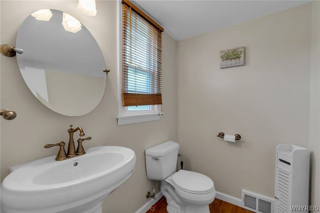 201 Lamont Drive, Amherst, NY 14226