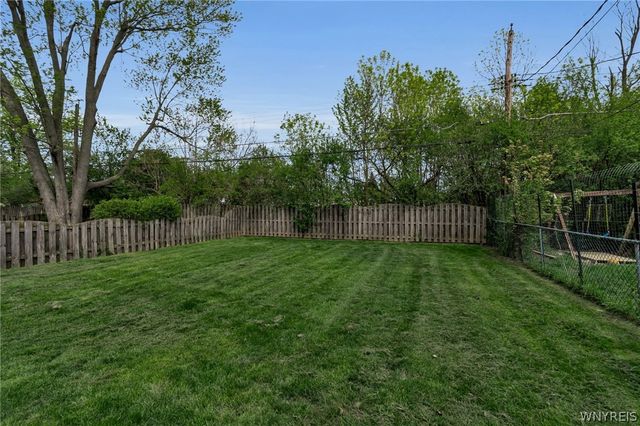 201 Lamont Drive, Amherst, NY 14226