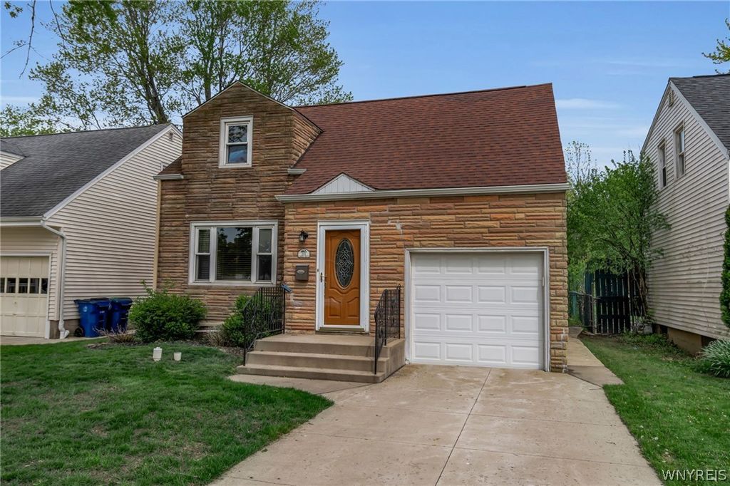 201 Lamont Drive, Amherst, NY 14226