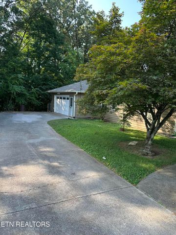 634 Crestview Court, Seymour, TN 37865