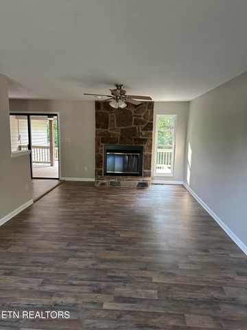 634 Crestview Court, Seymour, TN 37865