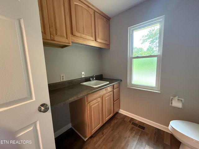 634 Crestview Court, Seymour, TN 37865