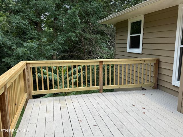 634 Crestview Court, Seymour, TN 37865