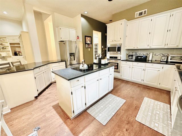 8802 Willacy Court, Houston, TX 77064