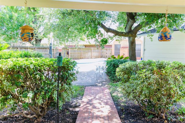 8802 Willacy Court, Houston, TX 77064