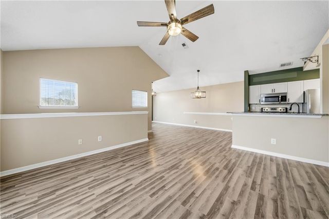 3829 Lasalle Dr Apt 110, Virginia Beach, VA 23453