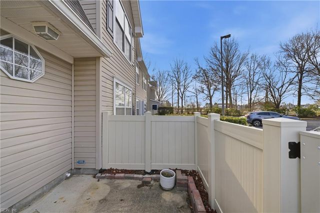 3829 Lasalle Dr Apt 110, Virginia Beach, VA 23453