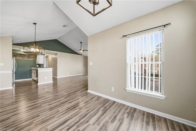 3829 Lasalle Dr Apt 110, Virginia Beach, VA 23453