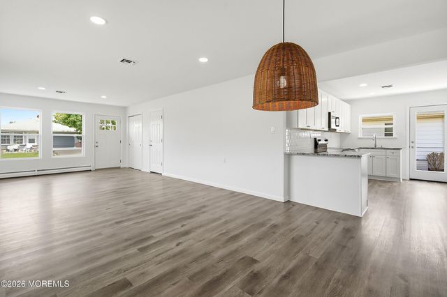 7 Frederiksted Street, Toms River, NJ 08757