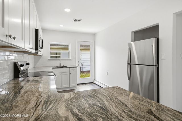 7 Frederiksted Street, Toms River, NJ 08757