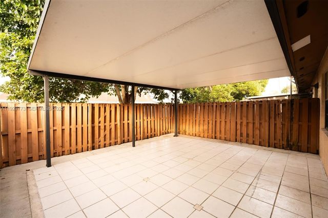 6725 NW 192nd Ln 0, Hialeah, FL 33015