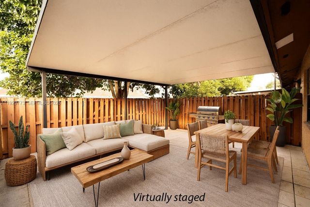 6725 NW 192nd Ln 0, Hialeah, FL 33015