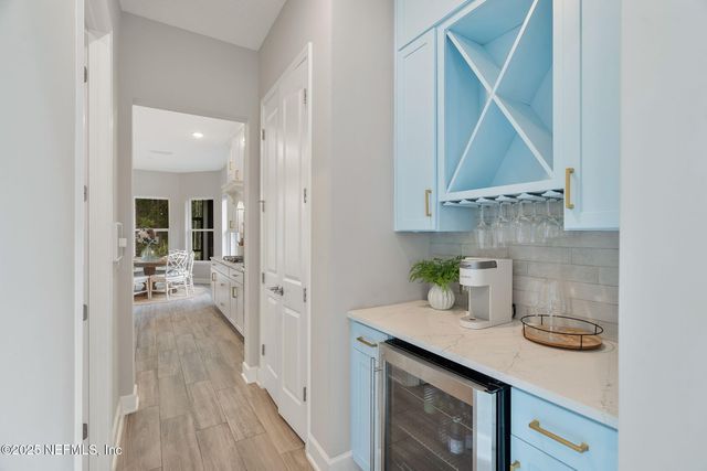 695 PALM CREST Drive, Ponte Vedra, FL 32081