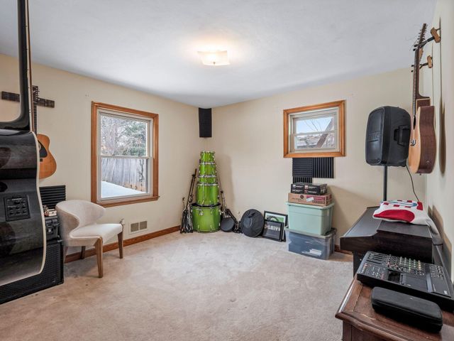 1025 Fisher AVE, Salem, VA 24153