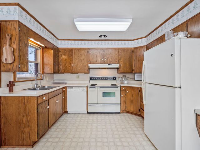 1025 Fisher AVE, Salem, VA 24153