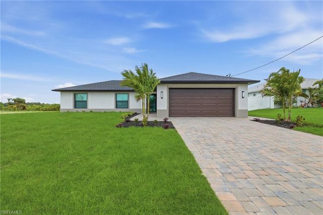 924 NE 20th ST, Cape Coral, FL 33909